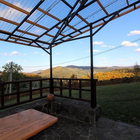 Mountain Cottage Yaremche Exterior foto